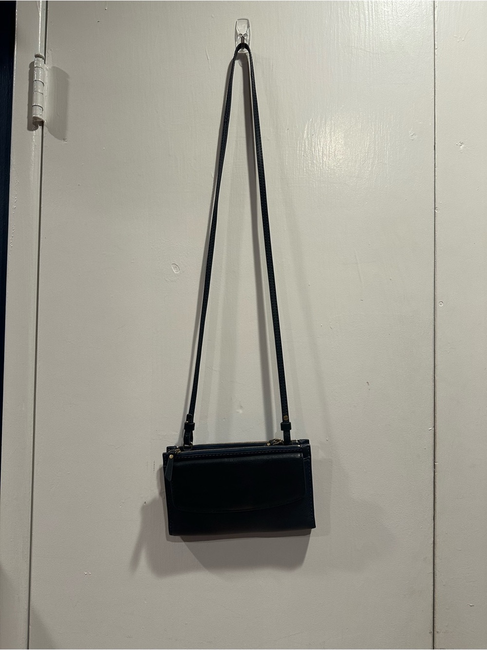 Fossil Black Leather Crossbody Wallet Bag - Picture 2 of 10